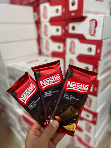 شکلات تلخ تبلت نستله با مغز بادام و پرتقال 82 گرم nestle