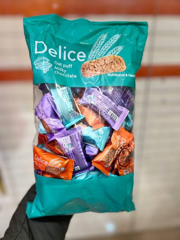 شکلات پذیرایی دلیس delice oat puff dark chocolate حاوی غلات 500 گرم